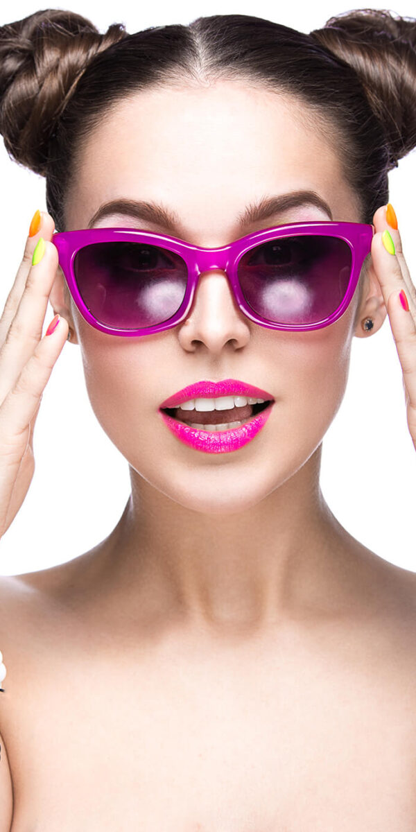 beautiful-girl-in-pink-sunglasses-with-bright-make-2023-11-27-05-31-51-utc