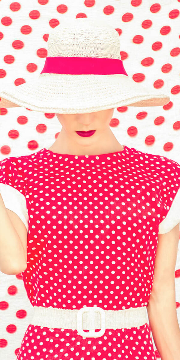 fashion-polka-dots-woman-2024-09-12-07-23-48-utc