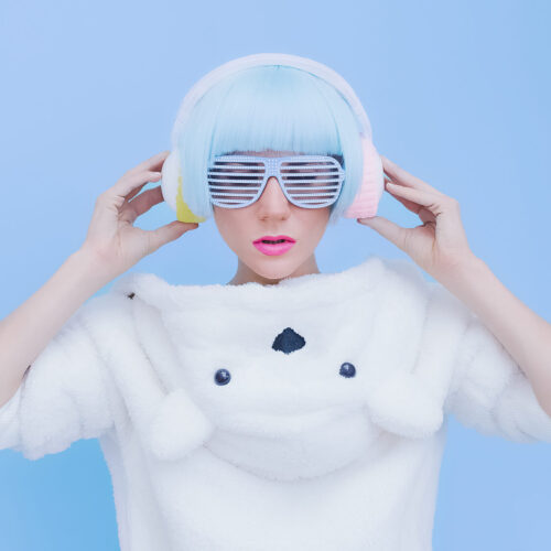 teddy-bear-girl-dj-on-a-blue-background-crazy-par-2024-09-12-11-03-29-utc